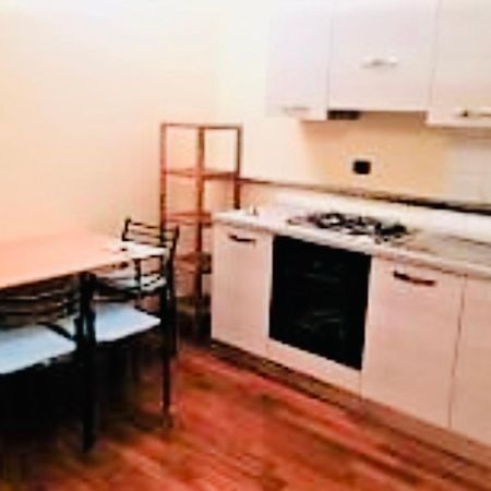 شقة ميلان  في Bilocale Zona Centro المظهر الخارجي الصورة